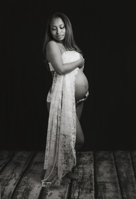 3rd trimester maternity photo